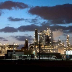 refinery_half-1024x445-1024x445